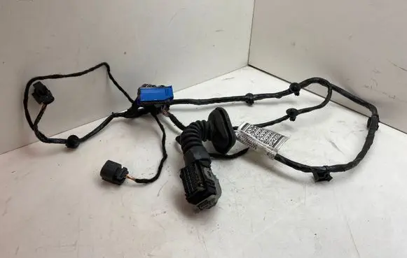 Maserati Ghibli Rear door wiring loom 06700086090