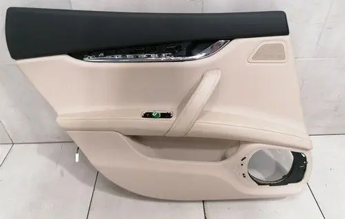 Maserati GranTurismo Rear door card trim