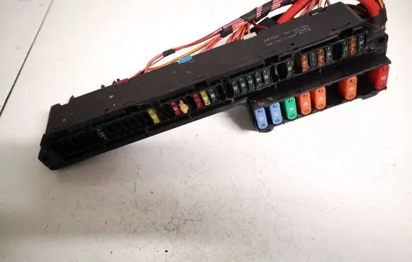 BMW 5 E60 E61 Fuse box set 61146957330 61146957330-02