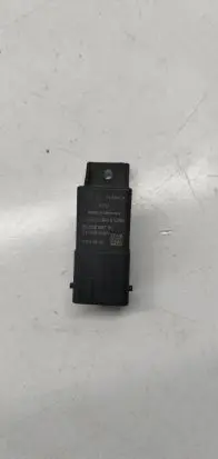 Peugeot 508 RXH Glow plug pre-heat relay 9803299780