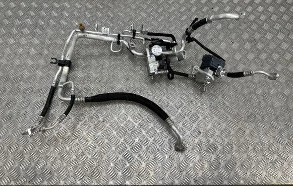 Peugeot 2008 II Air conditioning (A/C) pipe/hose 9843975180