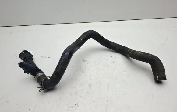 Volvo V60 Engine coolant pipe/hose 31657656