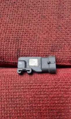 Renault Scenic I Air pressure sensor 7700101762