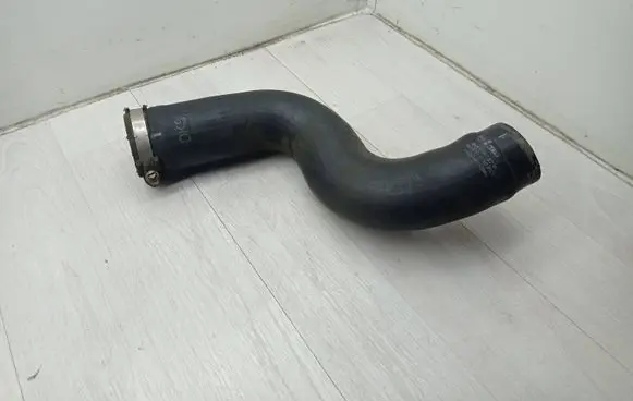 Audi A4 S4 B8 8K Intercooler hose/pipe 8K0145737K Pxr119746R