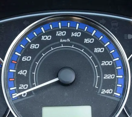 Speedometer (instrument cluster)