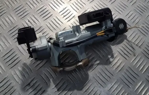 Suzuki Grand Vitara II Ignition lock 3397067J00 33970-67J00