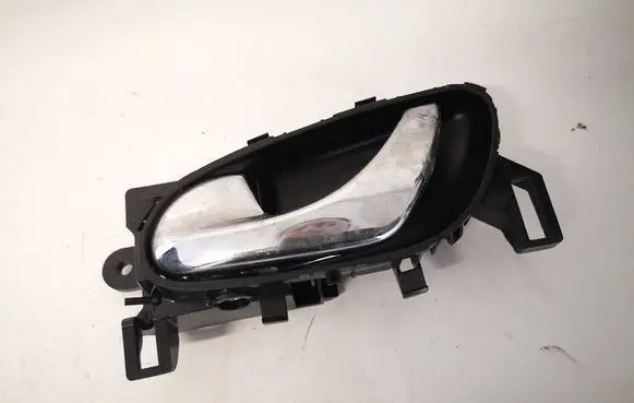 Nissan X-Trail T32 Rear door interior handle 