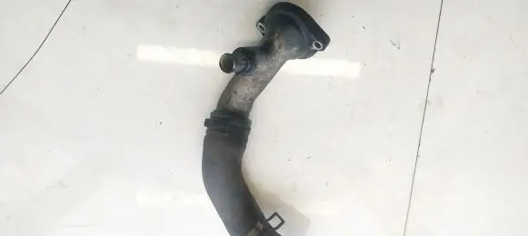 Toyota RAV 4 (XA20) Engine coolant pipe/hose