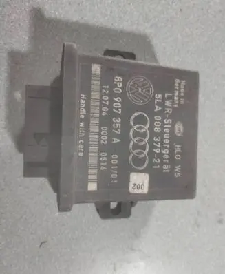 Audi A6 S6 C6 4F Light module LCM 8P0907357A 5LA00837921