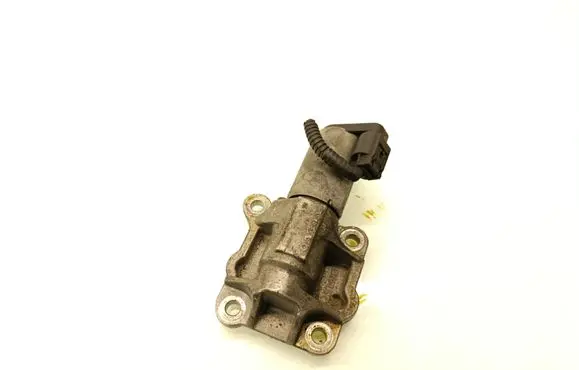 Volvo XC90 Camshaft vanos timing valve 8670422
