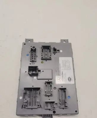 Mercedes-Benz C W205 SAM control unit A2059008304