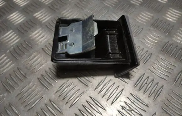 Nissan X-Trail T30 Car ashtray 68800 BU000 BU700