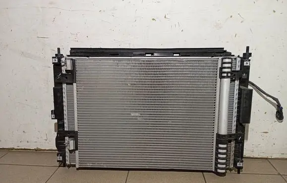 A/C cooling radiator (condenser)