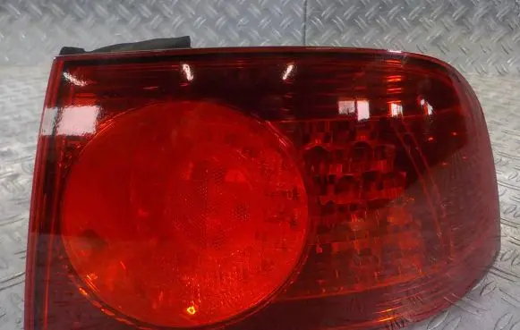 Volkswagen Phaeton Rear/tail lights 3D0945096F 241007DE 575002
