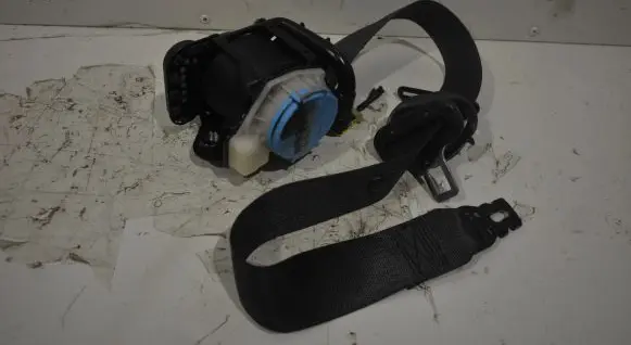 Opel Insignia A Front seatbelt 20951974