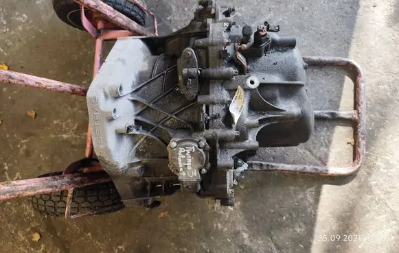 Renault Twingo III Automatic gearbox DC0001 320103667R LNB6275