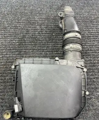 Mercedes-Benz C AMG W205 Air filter A2760903801 70545279 20012017