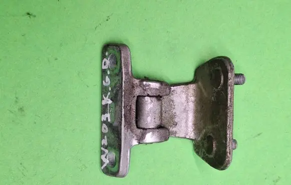 Mercedes-Benz C W203 Loading door upper hinge 