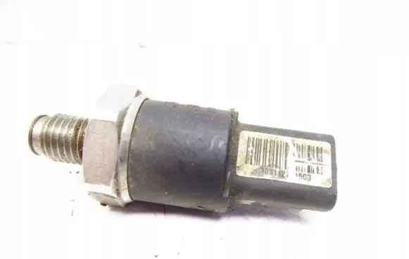 Ford Mondeo Mk III Fuel pressure regulator 93072502B