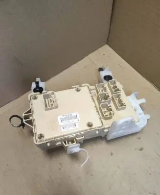 Toyota Corolla Verso E121 Fuse box set 892210F010 5280535369 05071823313201