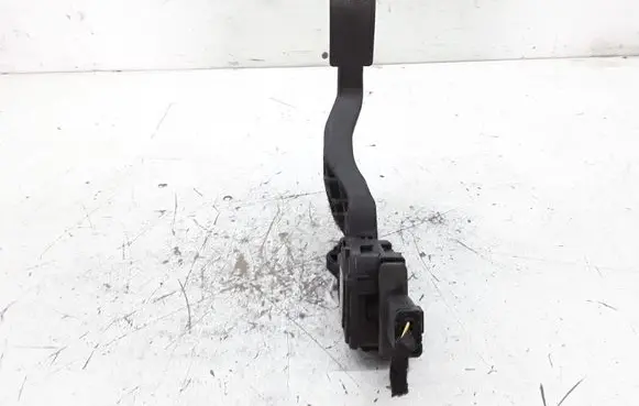 Peugeot 207 Accelerator throttle pedal 968075688002