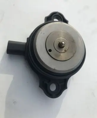 BMW 3 F30 F35 F31 Camshaft pulley/ VANOS 7593719