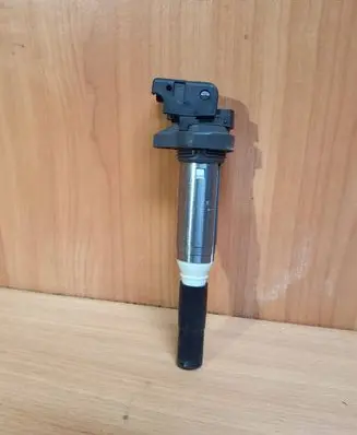 BMW M5 F90 High voltage ignition coil 8611236