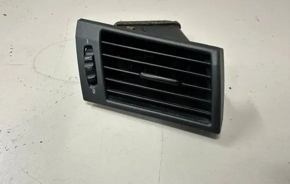 BMW X3 E83 Dashboard side air vent grill/cover trim 3400076