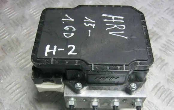 Honda HR-V ABS Pump 6S13D0133