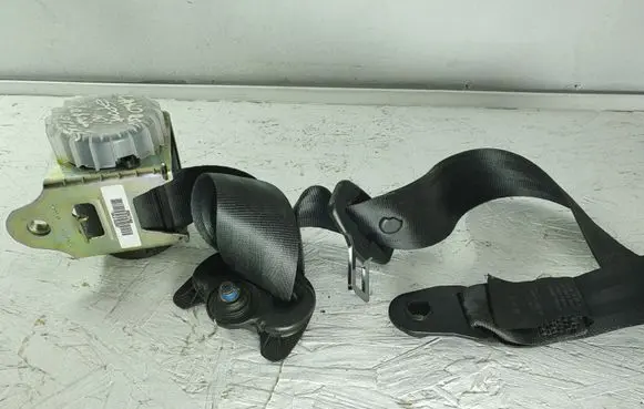 Land Rover Range Rover Sport L494 Front seatbelt 601119000 608077400