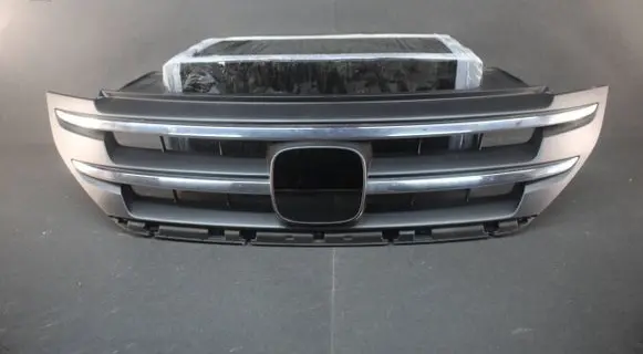 Honda CR-V Front bumper upper radiator grill 71121T1GG010M1