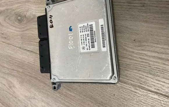 Mercedes-Benz E W211 Engine control unit/module A6461501734