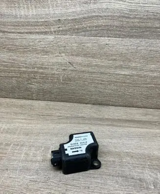 Nissan X-Trail T30 ESP acceleration yaw rate sensor 47930EQ010
