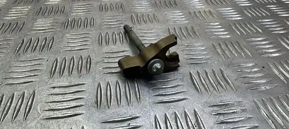 BMW 7 G11 G12 Fuel Injector clamp holder 