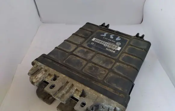 Volkswagen Golf III Engine control unit/module 1H0907311C 0261200714