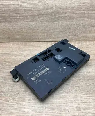 Mercedes-Benz E W211 Door control unit/module 2118208385 00006801