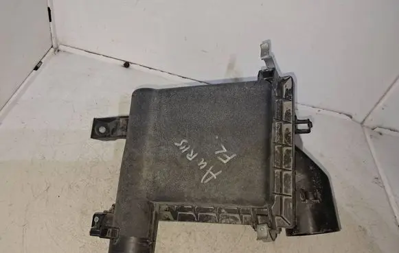 Air filter box