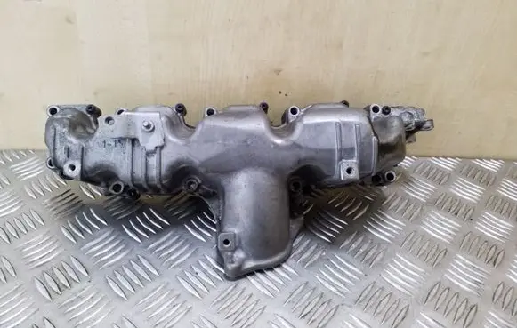Volkswagen Tiguan Intake manifold 03L129711E 1024113S01