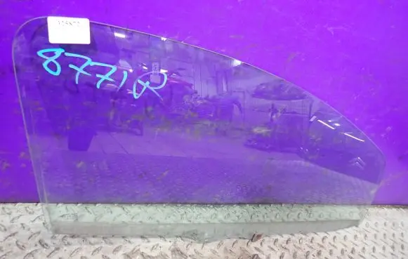 Citroen C1 Front door window glass four-door