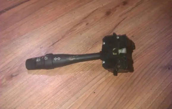 Nissan Primera Indicator stalk 36851A02M7