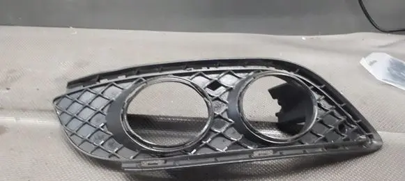 Mercedes-Benz B W246 W242 Front bumper lower grill a2468850422