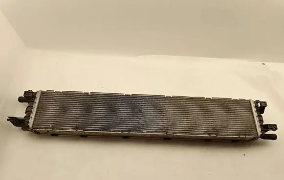 Audi Q3 8U Intercooler radiator 8K0145804H VP8TBH8005BC 8K0145804E