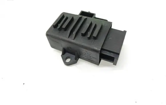 Volkswagen Transporter - Caravelle T5 Seat heating relay 1K0959772 H002SW01 0210