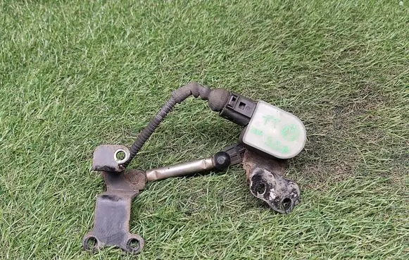 Audi TT TTS Mk2 Yaw turn rate sensor 1T0907503