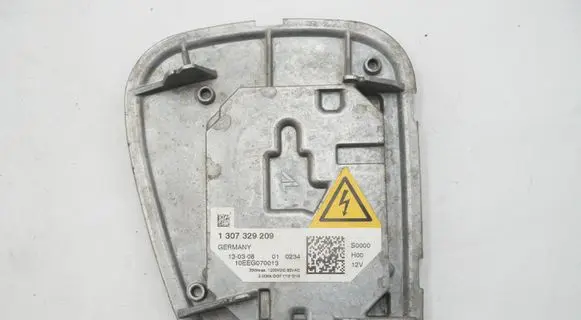 Volvo V50 Xenon control unit/module 1307329209 1305102225