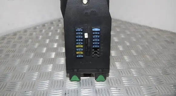 Volkswagen II LT Fuse module 0005400650 08501004
