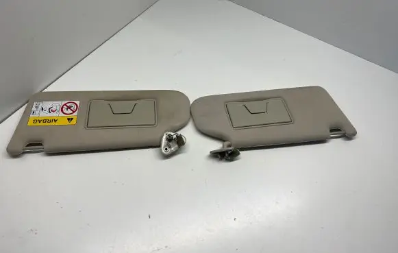 Mitsubishi Outlander Sun visor