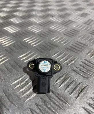 Mercedes-Benz E W211 Air pressure sensor a0061539828