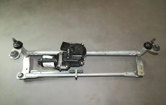 Volkswagen Scirocco Front wiper linkage and motor 1K8955023K