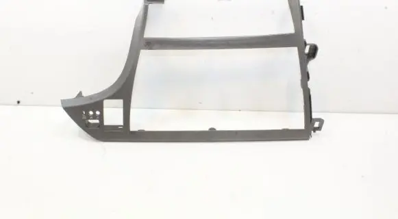 Toyota Prius (XW30) Radio/GPS head unit trim 